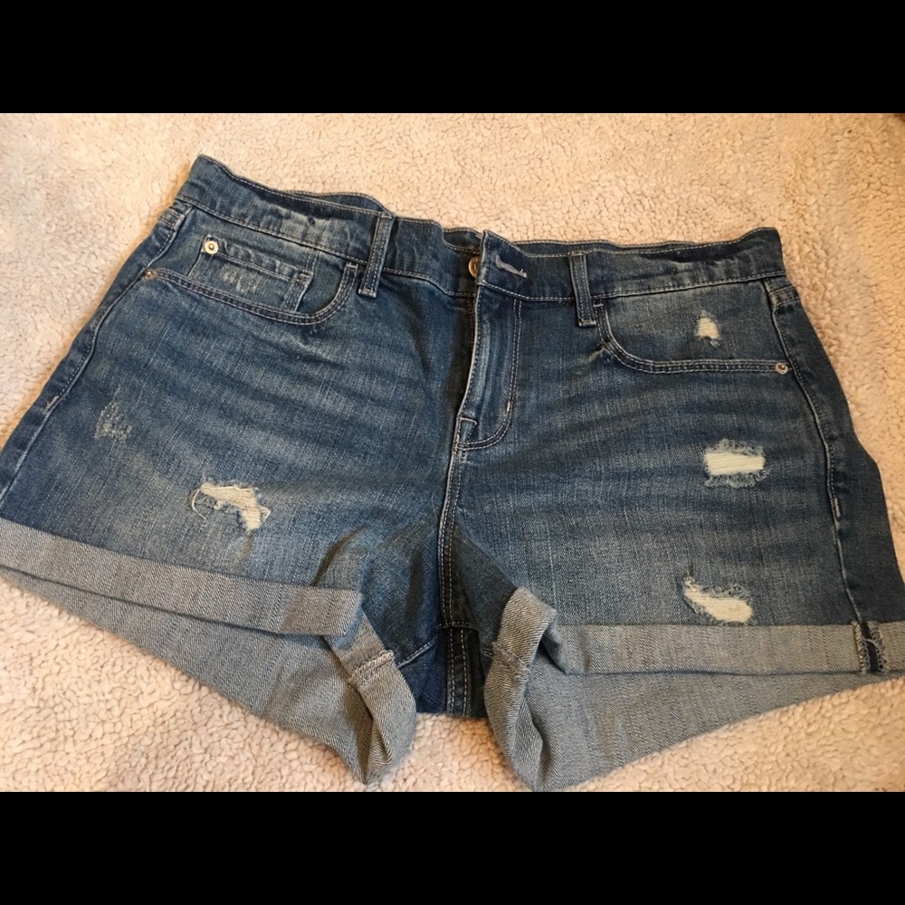 Old Navy Shorts Distressed Cuffed 12